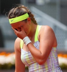 Azarenka Masuk Kotak