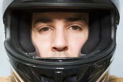 Helm Kurangi Risiko Cedera kepala 5,5 Kali Saat Berkendara