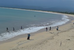 Tak Disangka, Garut Punya Pantai Seseksi Ini