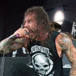 Vokalis As I Lay Dying Bantah Rencanakan Pembunuhan Mantan Istri