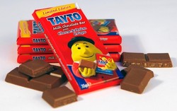 Mau Cicip Cokelat Batangan Rasa Keju dan Bawang?