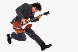 Wuih! Pria Bergitar Terlihat Jauh Lebih Seksi di Mata Wanita