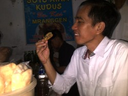 Kampanye Pilgub Jateng, Jokowi Blusukan ke Pasar