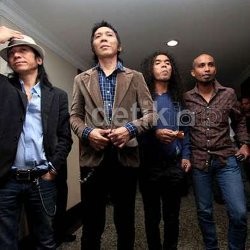 Gara-gara Lapangan, Slank Ditolak Manggung di Manado
