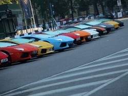 350 Mobil Meriahkan Ultah 50 Tahun Lamborghini
