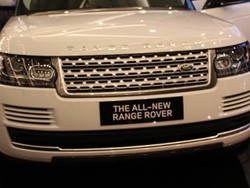 Akhir Tahun Ini Range Rover Sport Hybrid Dipamerkan