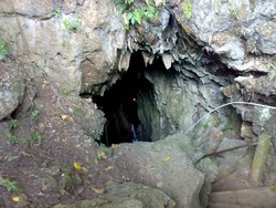 Gua Kiskendo, Destinasi Asyik di Yogya Selain Malioboro