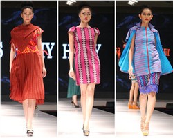 Stephanus Hamy Rilis Busana Siap Pakai dari Kain Tenun NTB & NTT