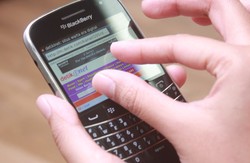 BlackBerry Kembali Down, Tifatul: Itu Urusan Operator