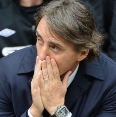 Zabaleta Enggan Bicarakan Soal Mancini atau Pellegrini