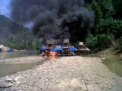 Penertiban Tambang Emas Ilegal di Kuansing Riau Berakhir Rusuh