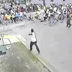 Penembakan New Orleans, Pemuda 19 Tahun Bernama Akein Scott Diburu Polisi