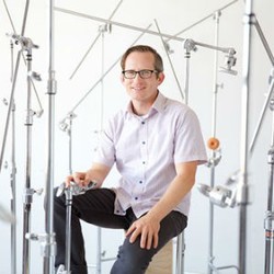 Peter Belanger Berbagi Kisah Memotret Produk Apple