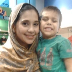 Tepis Kabar Cerai, Ayu Azhari Pamer Cincin Nikah