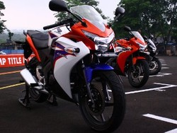Memasang Tromol Ninja di Honda CBR150R