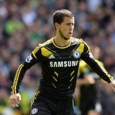 Hazard: Mourinho Bukan Dewa, tapi Mendekati