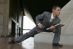 Yuk, Tingkatkan Vitalitas di Kantor Dengan 5 Gerakan Ini