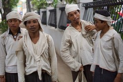 Tekad 4 Warga Baduy Jalan Kaki Jual Kerajinan ke Tanah Abang & Temui Dahlan