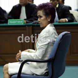 Bawa 3 Tas dan Sapu, Miranda Dipindahkan ke LP Tangerang