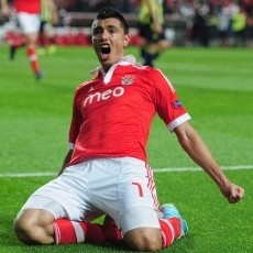 Oscar Cardozo Predator Benfica