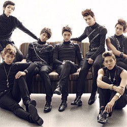 Asyiknya! 30 Fans Beruntung Makan Es Krim Bareng Infinite