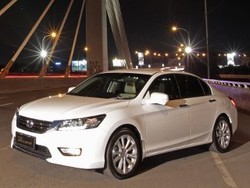 Menikmati Sensasi Honda Accord
