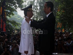 Jokowi Lantik Walikota Jakarta Selatan di Setu Babakan