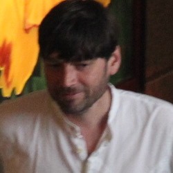 Blur Senang Akhirnya Bertemu Penggemar di Indonesia