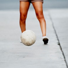 Ingin Dribel Bola ke Brasil, Pria Amerika Tewas Ditabrak