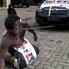 Mahasiswa Unmuh Surabaya Tantang PKS dan KPK Bersih-bersih Institusinya