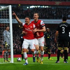 Arsenal Geser Spurs sekaligus Degradasikan Wigan