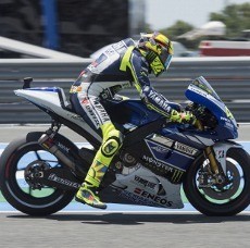 Rossi Dinilai Masih Belum Nyaman di Atas YZR-M1 