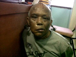 Sebelum Ketangkap, Klewang Berpenampilan Rambut Panjang