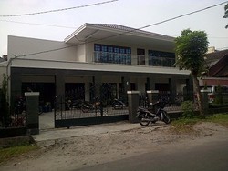 KPK Geledah Kantor Pengusaha Surung Panjaitan di Medan