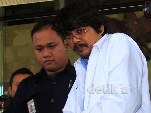 Penyidik Pajak Dian Ditahan di Rutan Guntur