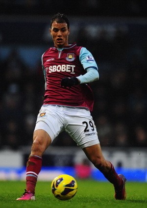 Chamakh Buka Peluang Kembali ke Bordeaux
