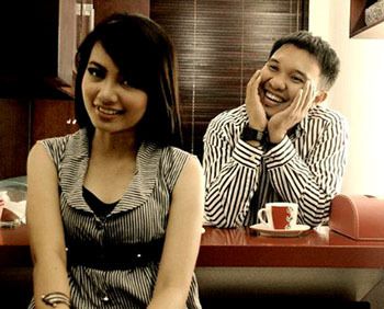 Mutia & Dody