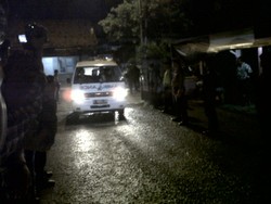 Jenazah Terpidana Mati Dibawa Menggunakan 3 Ambulans