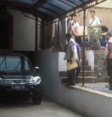 Rumah Dinas dan Pribadi Digeledah KPK, Dada Rosada Keluar Kota?