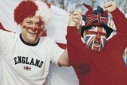 Aneka Kelakuan Konyol Turis Inggris Bikin Pusing Kedubes