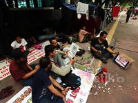 Tolak UN, Puluhan Mahasiswa Nginap di  Kemendikbud