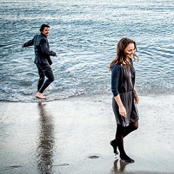 Gambar Perdana Natalie Portman & Christian Bale di Knight of Cups