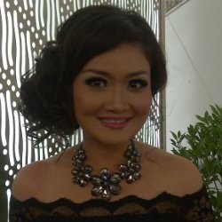 Batasi Syuting, Cici Panda Prioritaskan Keluarga & Anak