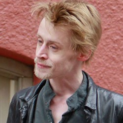 Macaulay Culkin Bisa Membunuh Dirinya Sendiri dengan Rokok