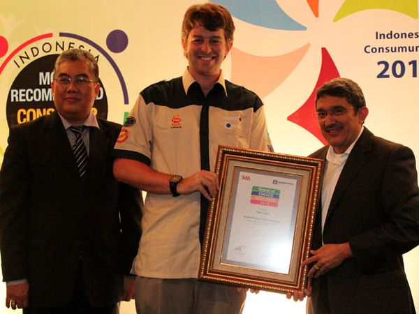 TOP 1 Raih Penghargaan