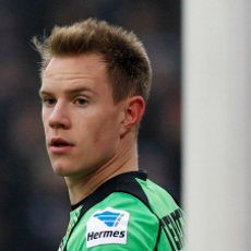 Sedang Belajar Bahasa Spanyol, Ter Stegen Bakal ke Barca?