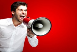 Studi: Pria Bersuara Dalam Lebih Sukses Berkarir