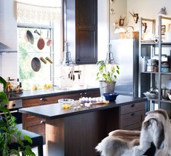 Konglomerat Swedia Kalah Melawan Pedagang Glodok