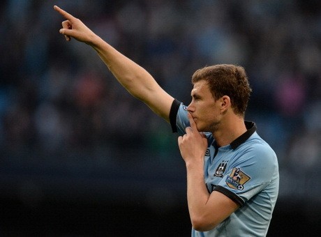Agen: Dzeko Bertahan di City