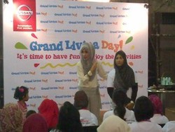 Pengguna Nissan Livina Tumpah Ruah di SCBD